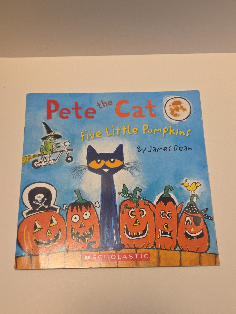 Pete the Cat Five Little Pumpkins - Pete the Cat Saves Christmas (Book Set Of 2)